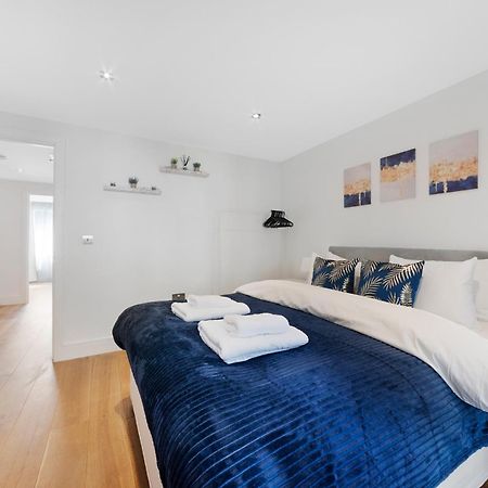 Hermitage Road Apartment By Morethanstays Лондон Екстер'єр фото
